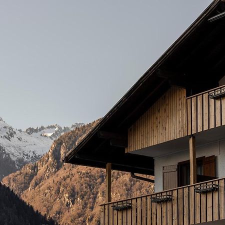 Hotel Lory Pinzolo Exteriör bild