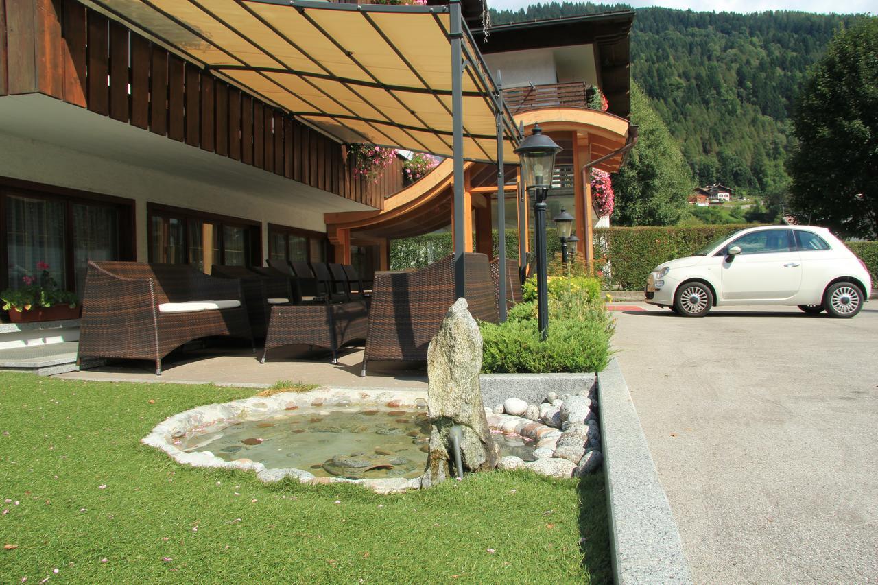Hotel Lory Pinzolo Exteriör bild